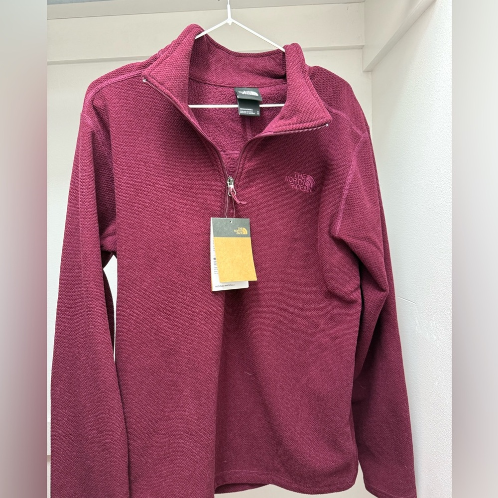 The North Face Burgundy Fleece - MEDIUM NWT